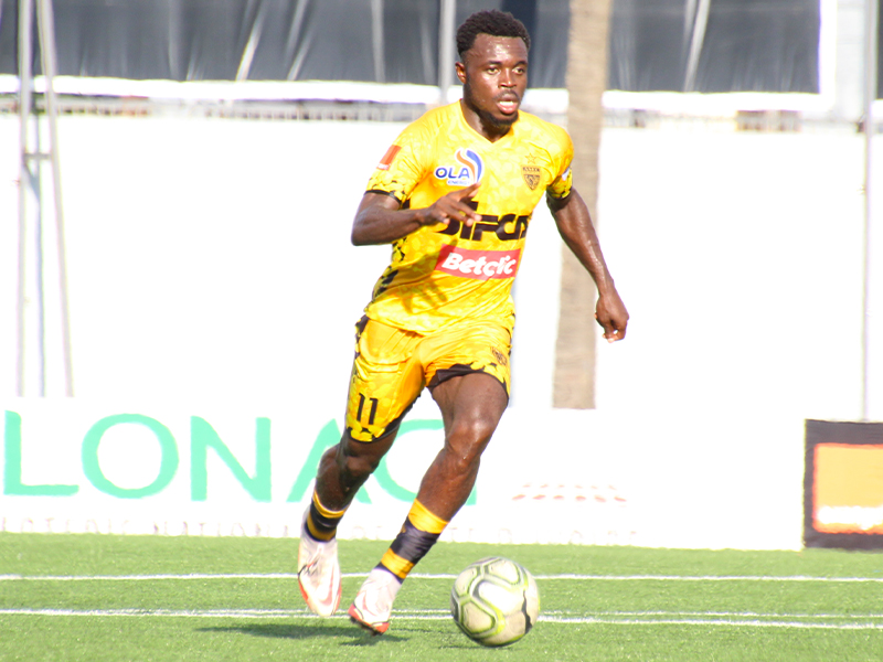 interview de bada arthur josaphat (milieu de terrain)